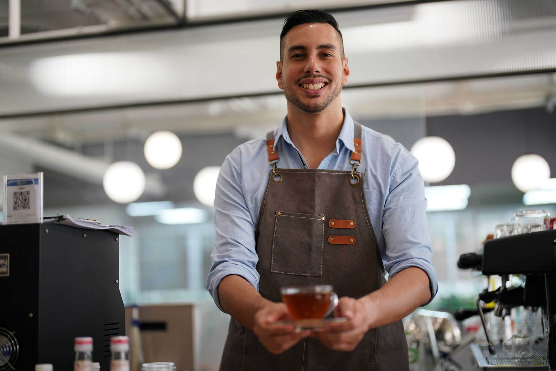 business-people-working-in-the-modern-office-8TK2MHL