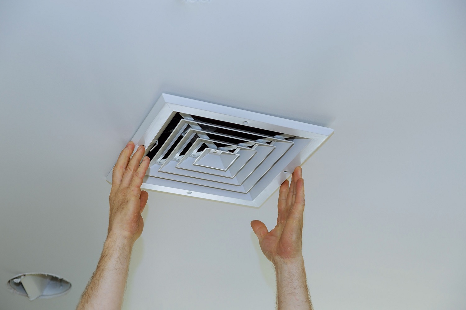 Room Ventilation Tips for Healthier Living Space